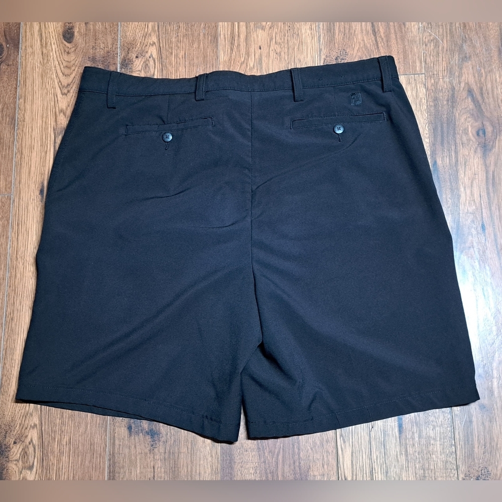 FootJoy Men's Black Golf Shorts Classic Fit 8" Inseam Size 38 Actual 39 - Picture 4 of 8